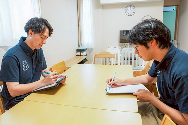 ミーティングをしている様子